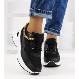 Sorte sneakers med kæde fra Tomas 1
