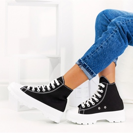 Sorte sneakers på høj Berrios-sål 1