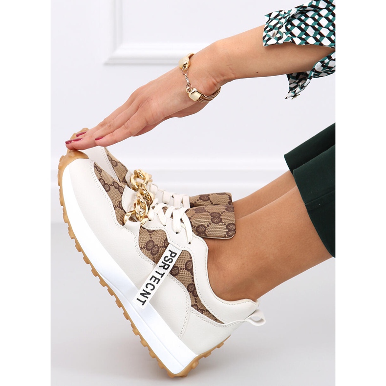 Sneakers med Elena Beige kæde 1