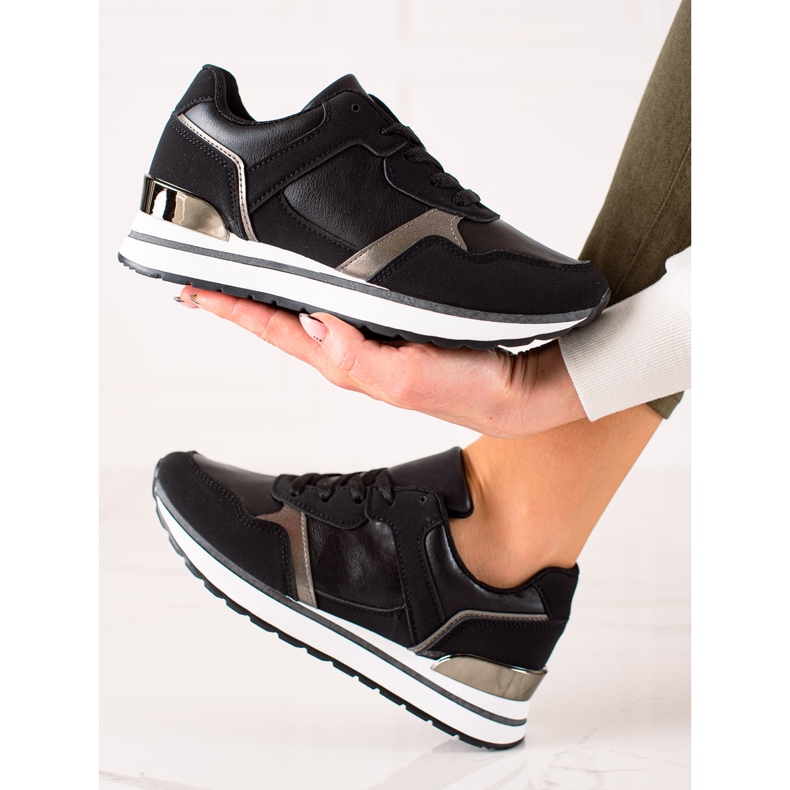 TRENDI Sorte sneakers på platformen 1