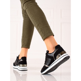 TRENDI Sorte sneakers på platformen 2