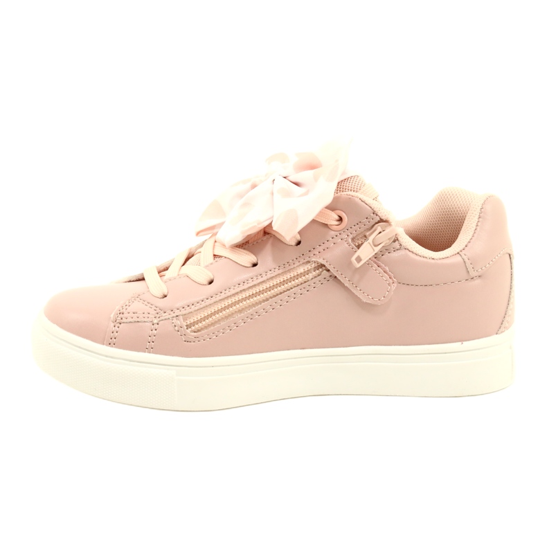 Pigeres lyserøde sports -sneakers med en bue og sommerfugl American Club ES64 1