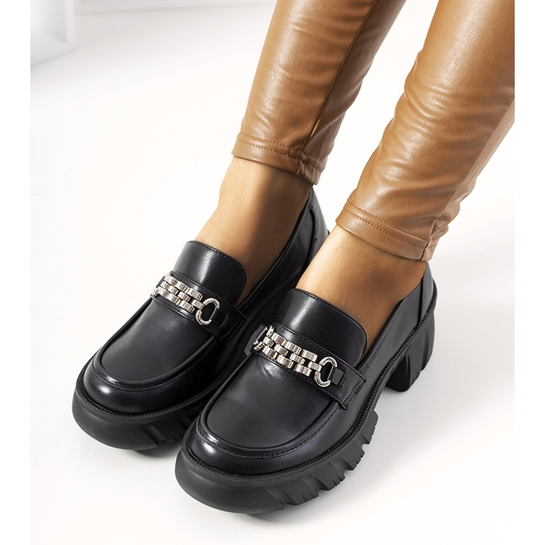 Sorte loafers på en tyk Ruth-sål 1