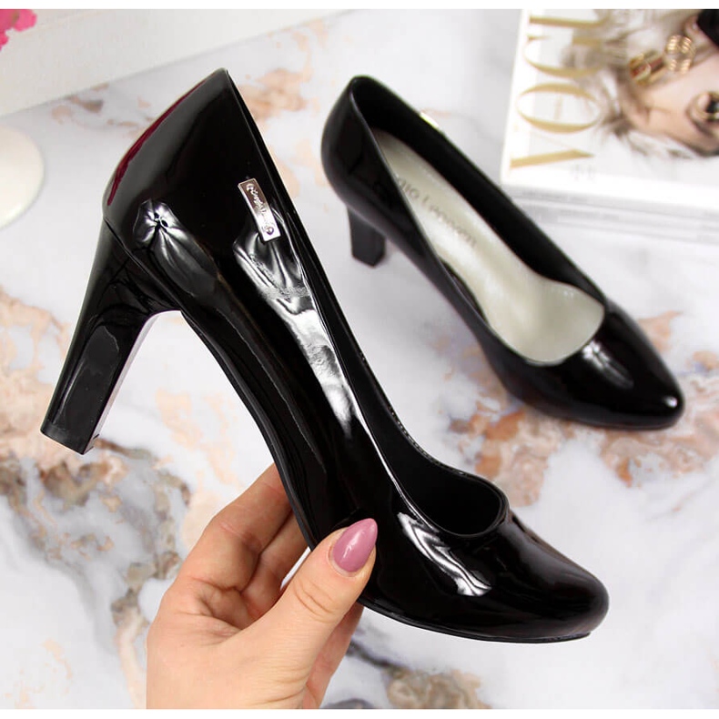 Sorte pumps, lakeret stolpe af Sergio Leone 2