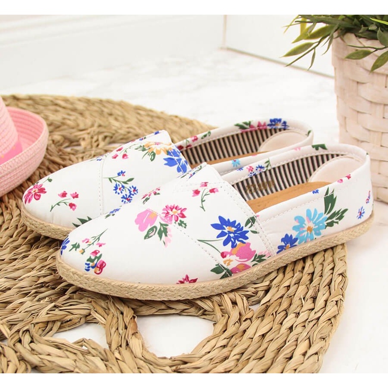McKeylors hvide blomsterpigers espadriller 2