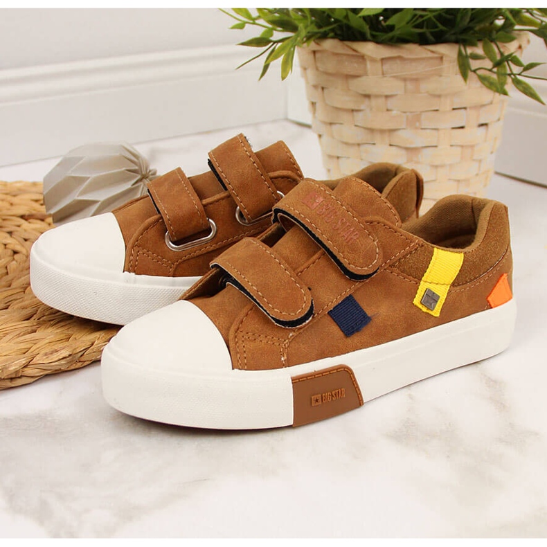 Lave sneakers til drenge lavet af øko læder kamel Big Star II374017 brun 2