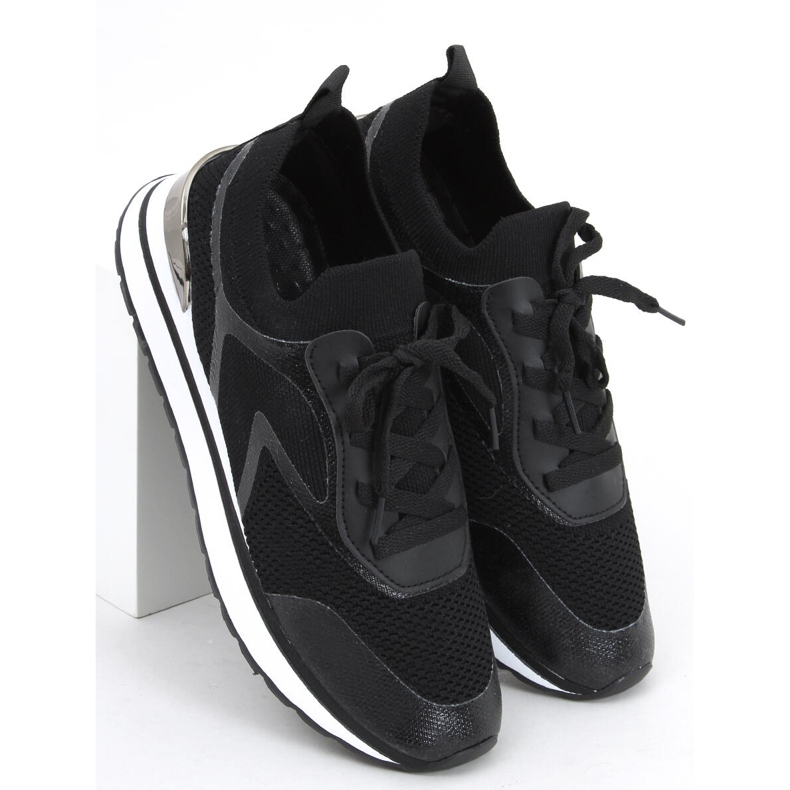 Remy sorte strømpesneakers 2