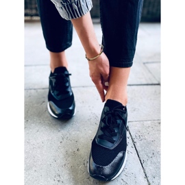Remy sorte strømpesneakers 1