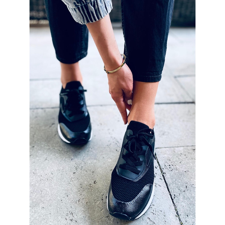 Remy sorte strømpesneakers 1