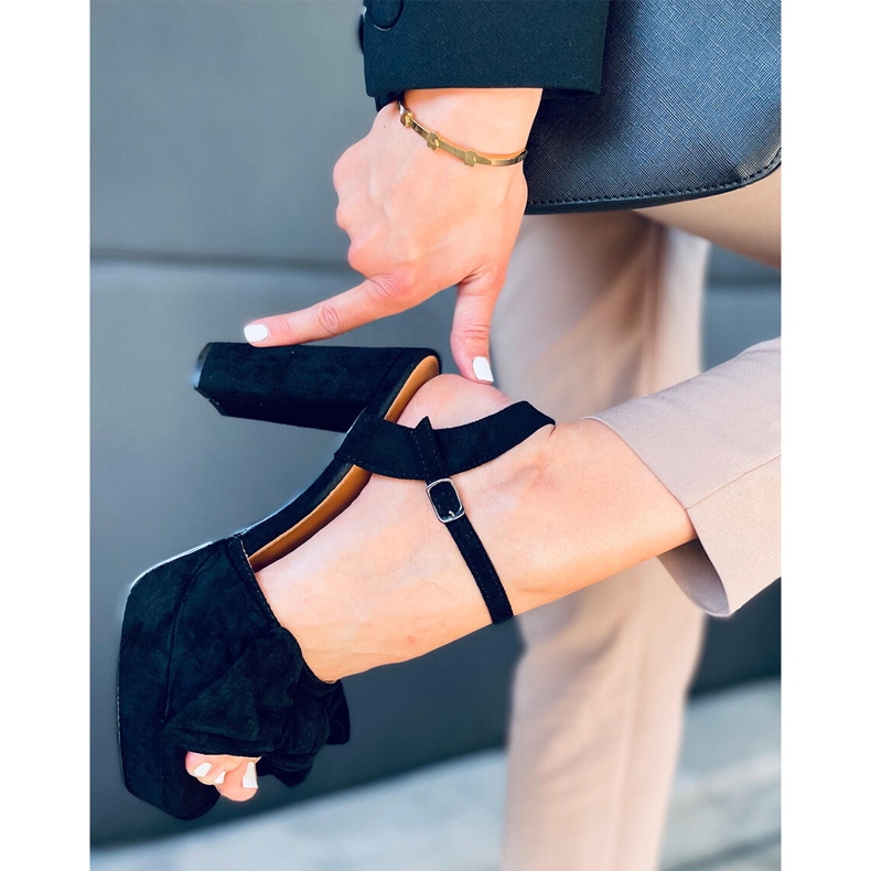 Sandaler på Adella Black platformen sort 2