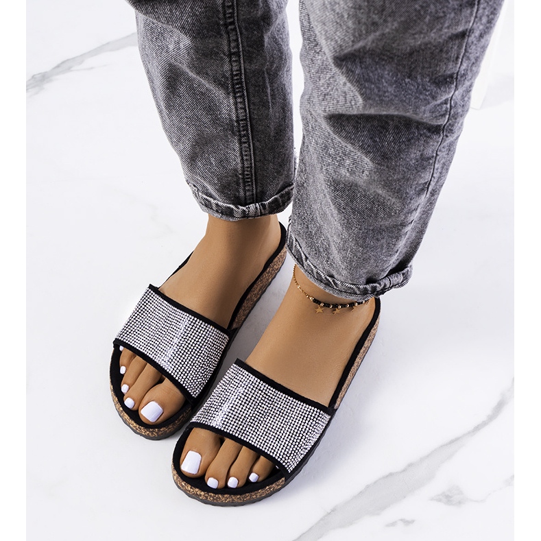 Jorja sorte sandaler på korksålen 1