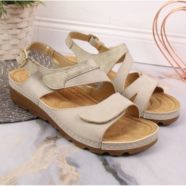 Velcro sandaler på kile Vinceza W JAN125 beige 2