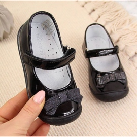 Pigeballerinaer lakeret velcro sort Jr Kornecki 6065 1