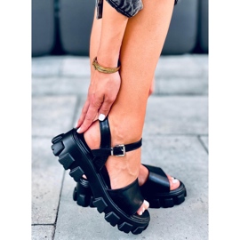 Sandaler på en tyk Saint Black sål sort 2