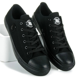 New Age sneakers sort 2