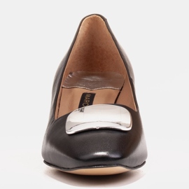 Marco Shoes Pumps med en metallisk hæl og en flad krom dekoration sort 1