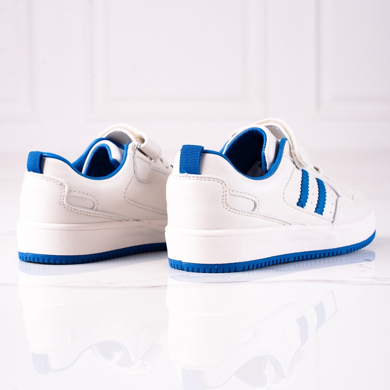 Shelovet børnesneakers lavet af økologisk læder i hvid og blå 2