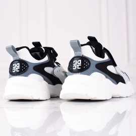 Shelovet børnesneakers på en tyk sål i sort og hvid grå 1