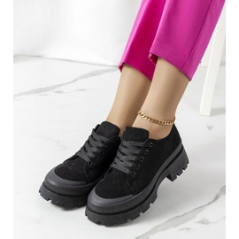 Sorte sneakers på Dearth platformen 1