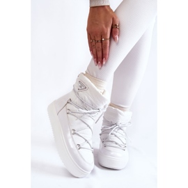 PM1 Moderigtige snestøvler med snørebånd til kvinder i hvide Carrios 1