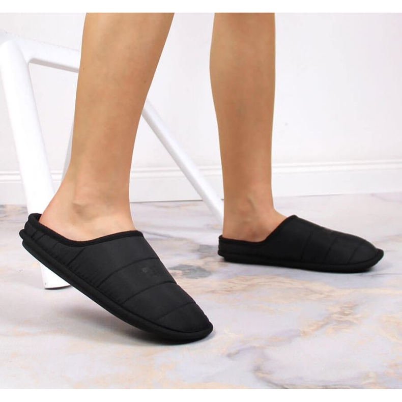 Big Star INT1773B isolerede slip-on hjemmesko sort 2