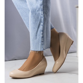 PA1 Beige kilepumper fra Arlai 1