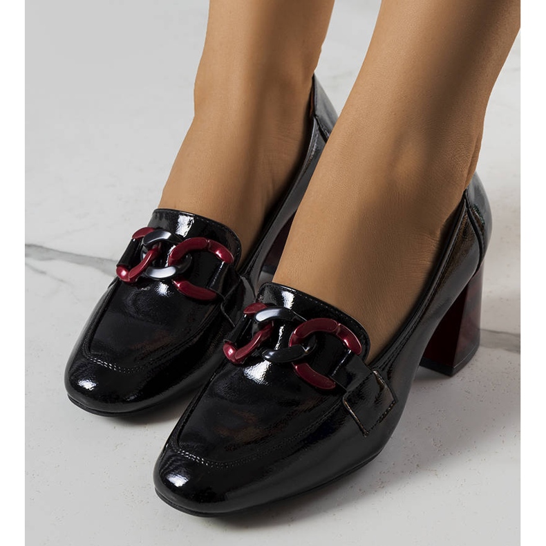 BM Teresa sortlakerede pumps 1