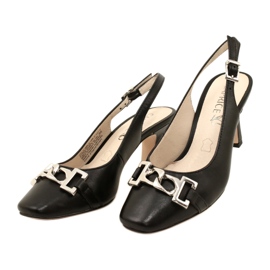 Kvinders lædersandaler med dekoration Caprice 9-29626-20 022 Black Nappa sort 3