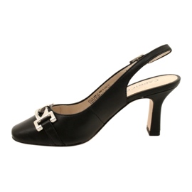 Kvinders lædersandaler med dekoration Caprice 9-29626-20 022 Black Nappa sort 2