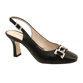 Kvinders lædersandaler med dekoration Caprice 9-29626-20 022 Black Nappa sort 1