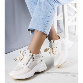 Beige wedge sneakers fra Stacey 1