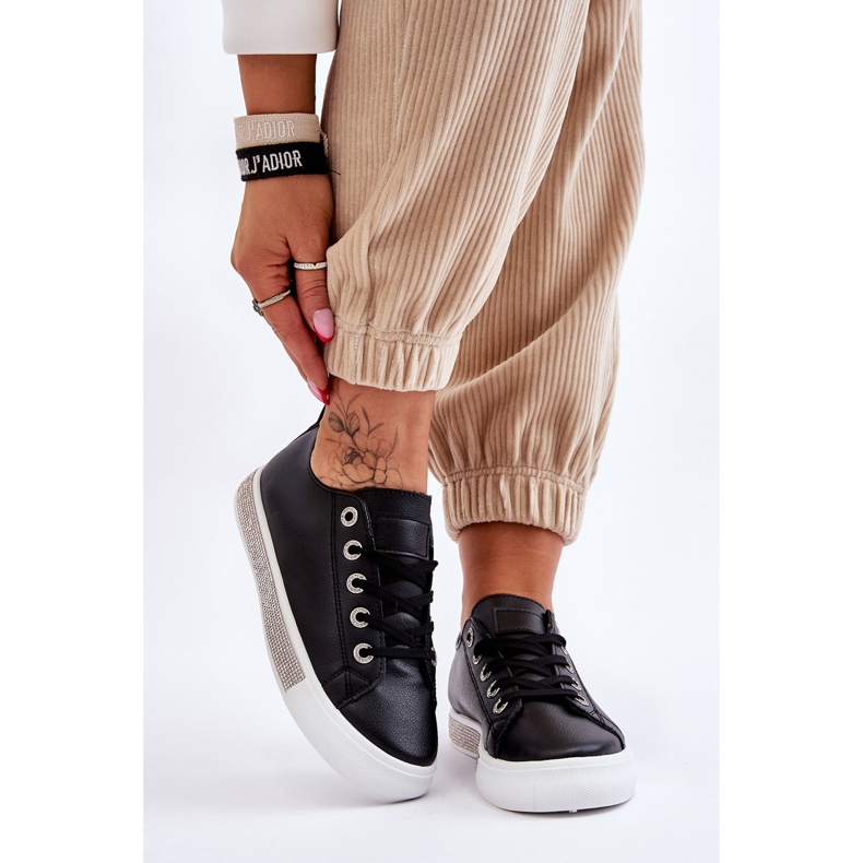 Lave sneakers til kvinder med stråler, sort og hvid Demira 1