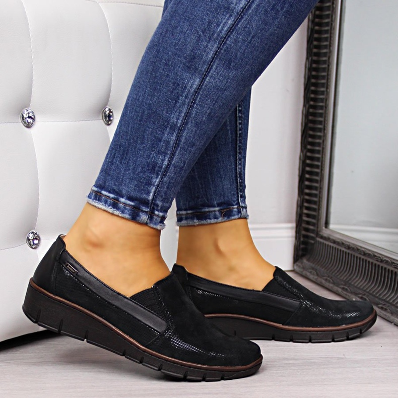 Damesko i læder, slip-on sorte Helios 350 2