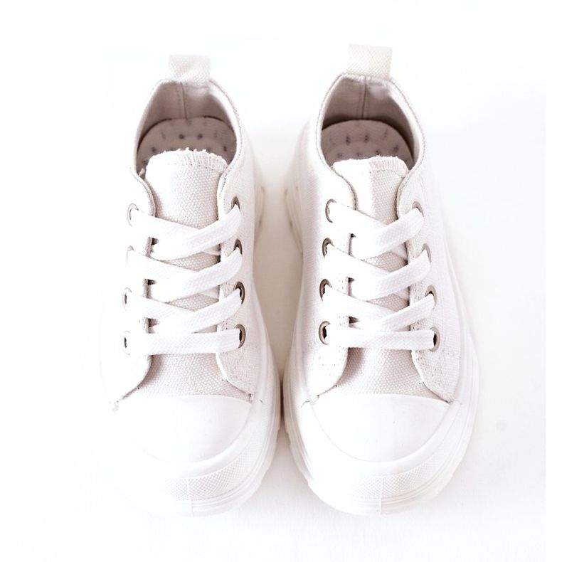 Børnesneakers på den hvide platform 3