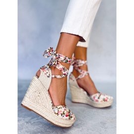 BM Blomstrede kile-espadriller fra Aloro Beige 1