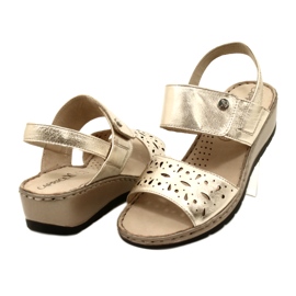 Women's Leather Sandals Caprice 28253-20 959 Platino Metalic gylden 5