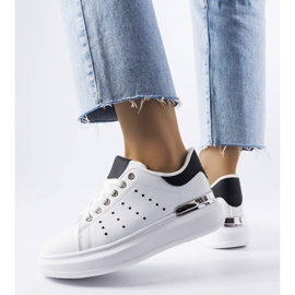 Hvide sneakers med farvet Chalut-perforering 1