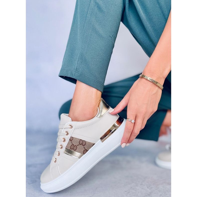 Hinds Beige damesneakers 1