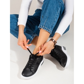 Hvide sneakers med skjult kile fra Shelovet sort 1