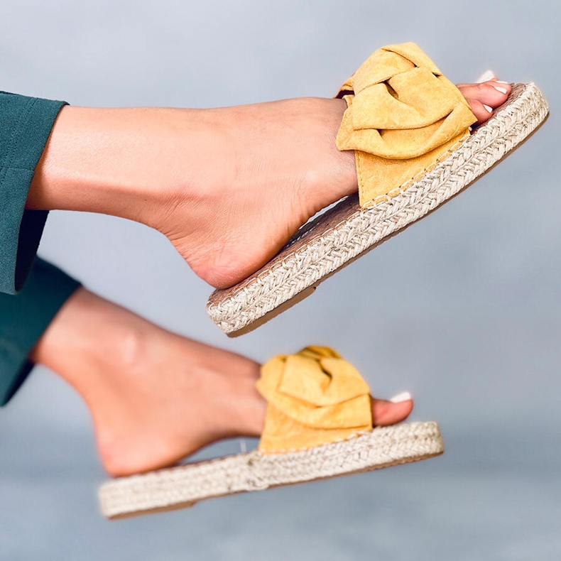 JH115P Gule espadrilletøfler i honning 2