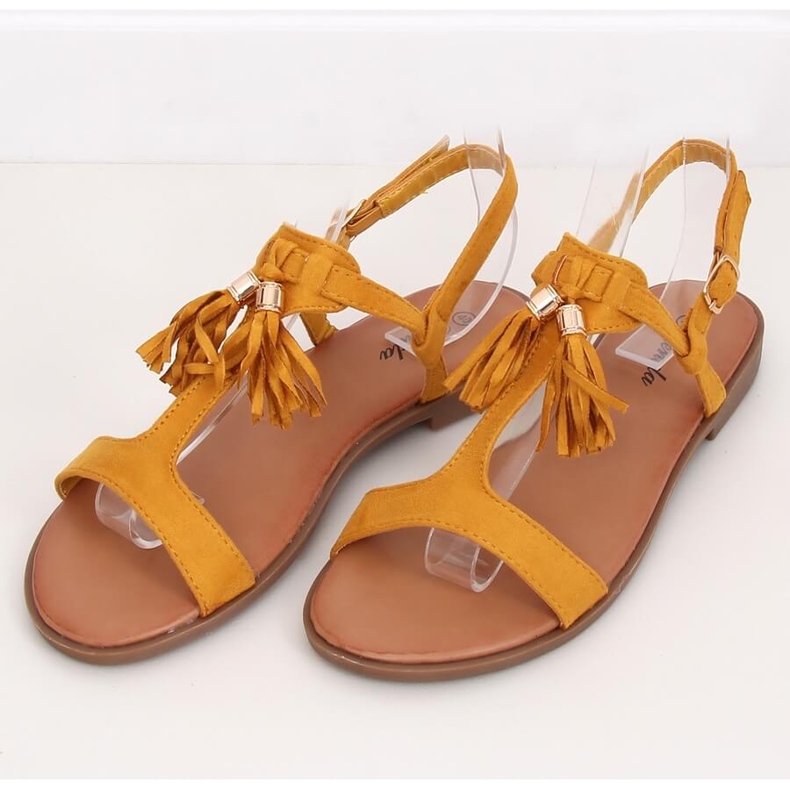 BM Bayles Gule damesandaler 1
