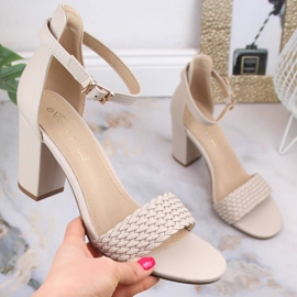 Kvinders beige sandaler på post eVento 5945 1