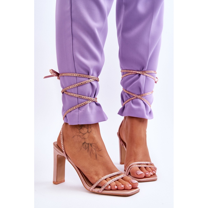 Elegante bundet sandaler med rhinestones Nude Nessy beige 1