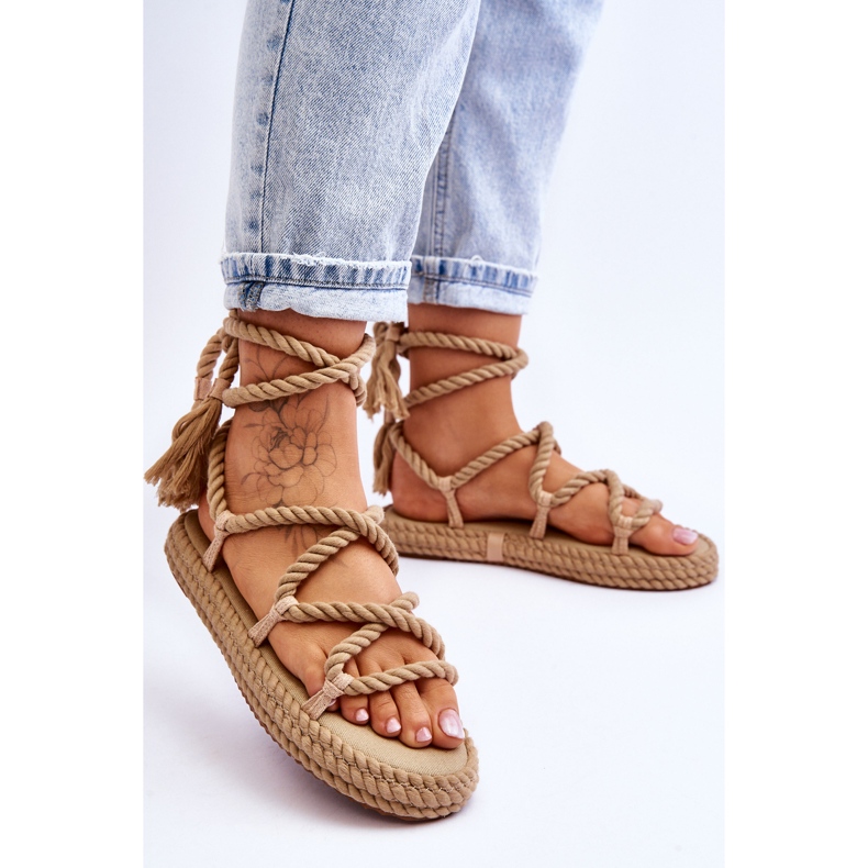 Bundne sandaler på en tyk platform Mørk beige kan ikke vente 2